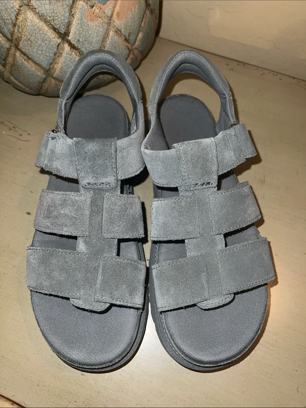 UGG Gray Suede Adjustable Strap Sandals Excellent Condition Size 9